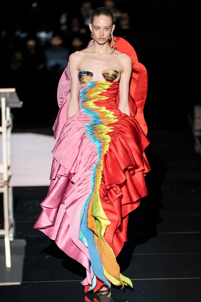 Look 28